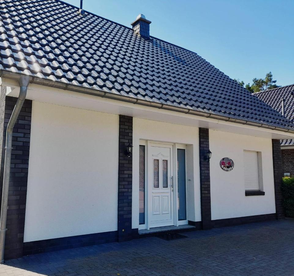 Ferienhaus Seerose Friesoythe Kültér fotó